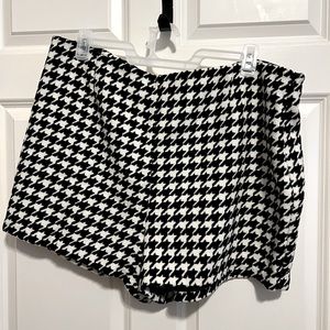 Houndstooth shorts